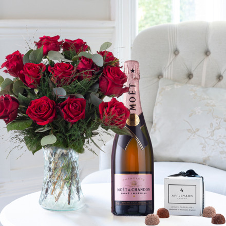 12-24 Large Headed Red Roses, 6 Truffles & Moët Rosé (75cl)