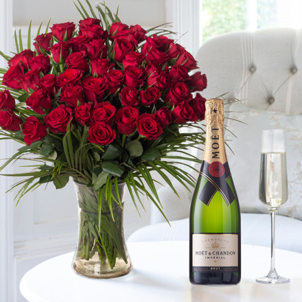 50 Luxury Red Roses & Moët & Chandon
