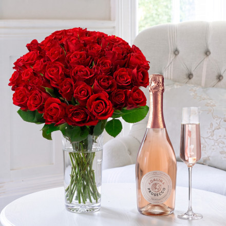 50 Red Roses & Prosecco Rosé