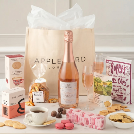  Afternoon tea with organic prosecco