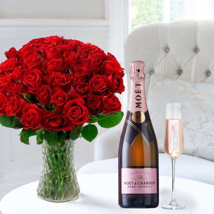 50 Red Roses & Moët Rosé