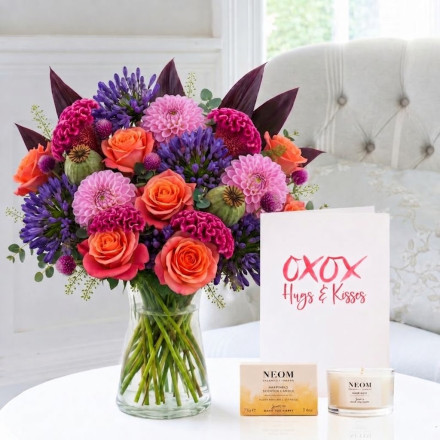 Dahlia Delight, 75g NEOM Happiness Candle (75g) & Romance Card