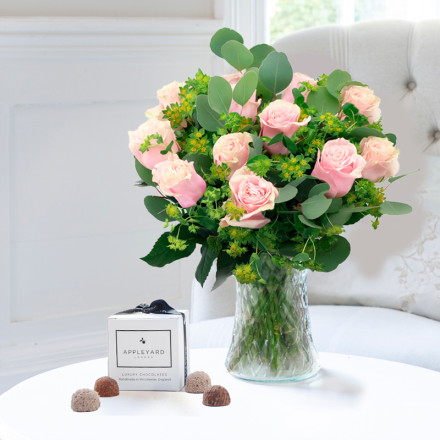Luxury Pink Roses & 6 Mixed Truffles
