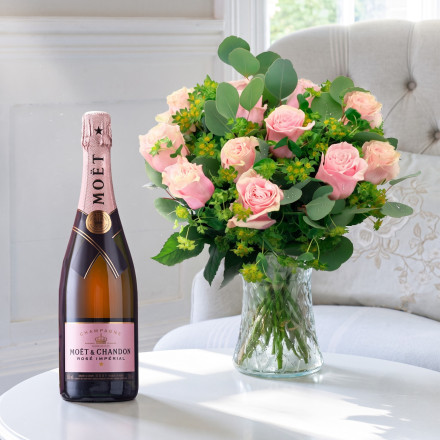 Luxury Pink Roses & Moët Rosé