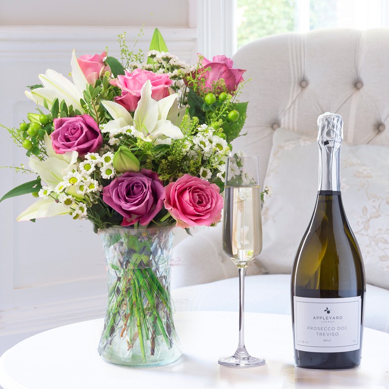 Chantilly & Prosecco