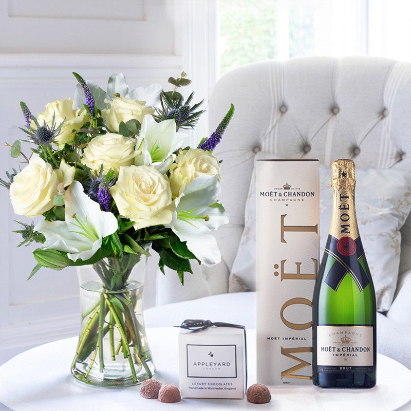 Lunar, Moët & Chandon & 6 Mixed Truffles