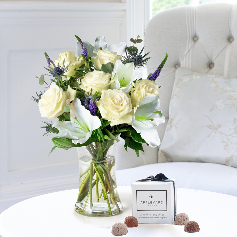 Lunar & 6 Mixed Truffles