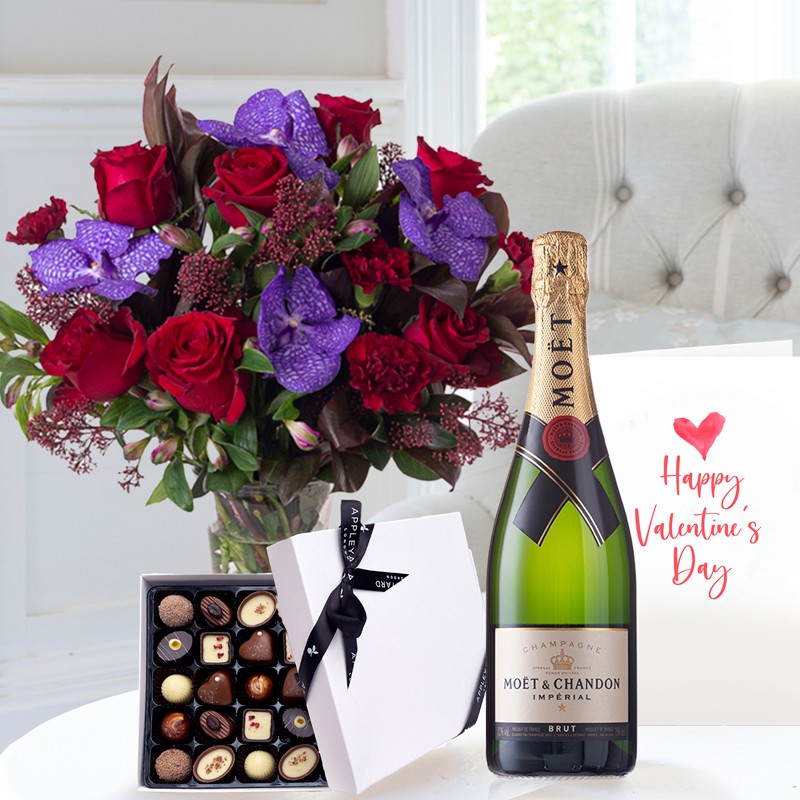 Show Stopper, Moët & Chandon, Box of 25 Chocolates & Valentine's Card