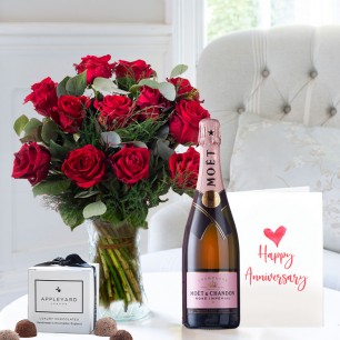 12 Large Headed Red Roses, Moët Rosé, Chocolates & Anniversary Card