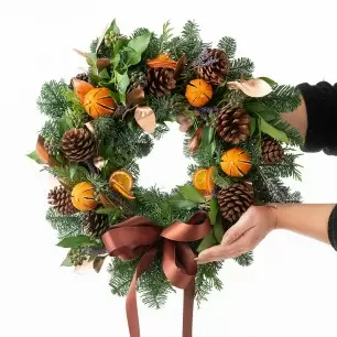Alluring Amber Wreath