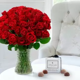 50 Roses, Vase & 6 Mixed Truffles