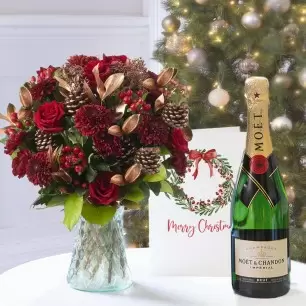 Fruits of the Forest, Moët & Chandon (75cl) & Christmas Card