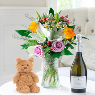 Glaze, Appleyard Prosecco (75cl) & Jellycat Small Bartholomew Bear (16cm)