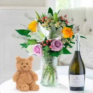 Glaze, Appleyard Prosecco (75cl) & Jellycat Small Bartholomew Bear (16cm)
