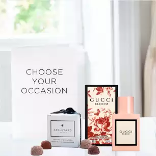 Gucci Bloom Eau de Parfum (30ml), 6 Mixed Truffles & Occasion Card