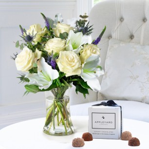 Lunar & 6 Mixed Truffles