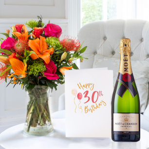 Mardi Gras, Moët & Chandon (75cl) & 30th Birthday Card