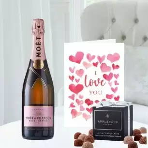 Moët & Chandon Rosé Champagne (75cl), 12 Truffles & Romance Card