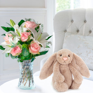Simply Pink Rose & Lily & Jellycat Bashful Beige Bunny (31cm)