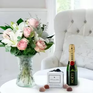 Simply Pink Rose & Lily, Mini Moët & 6 Mixed Truffles