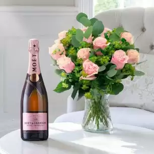 Luxury Pink Roses & Moët Rosé