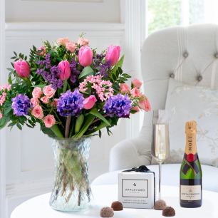 Spring Blossom, Mini Moët & 6 Mixed Truffles